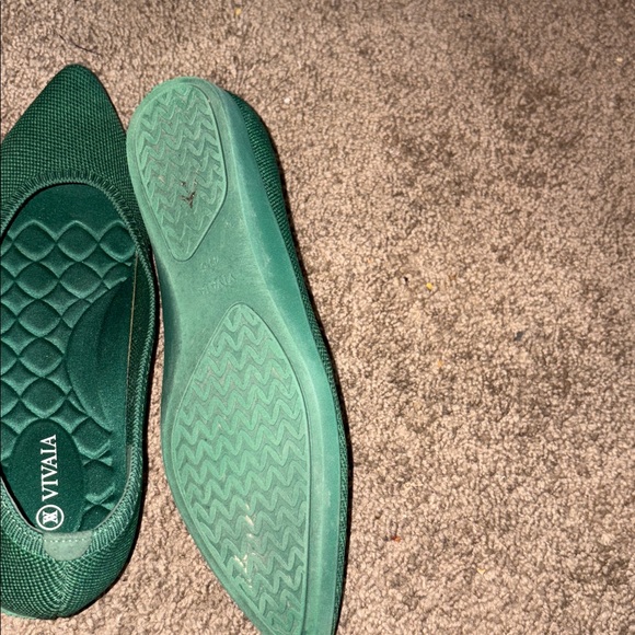 Ladies size 10.5 euro 41.5 Vivaia ballet flats in emerald green - Picture 4 of 7